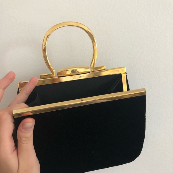 Vintage velvet clutch! - Picture 2 of 2